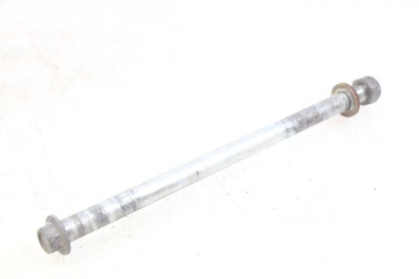 photo de REAR WHEEL AXLE DAELIM VL DAYSTAR 125 (2000 - 2011) - Main view