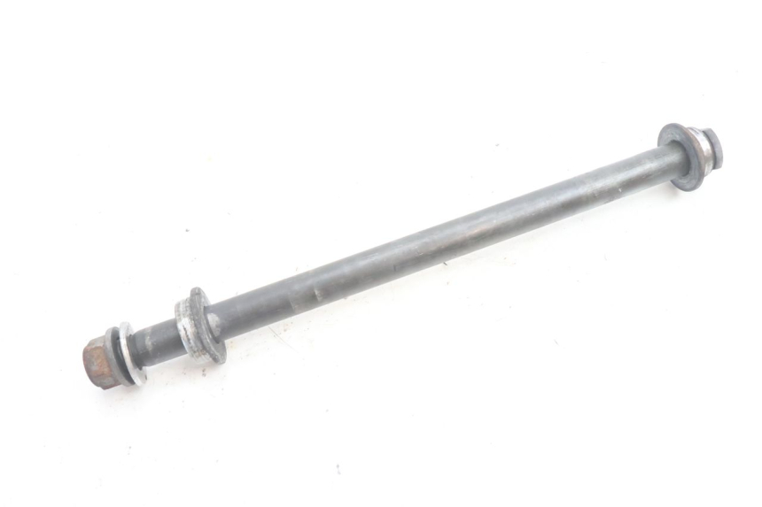 photo de REAR WHEEL AXLE YAMAHA XJR 1300 (1998 - 2002) - Component detail