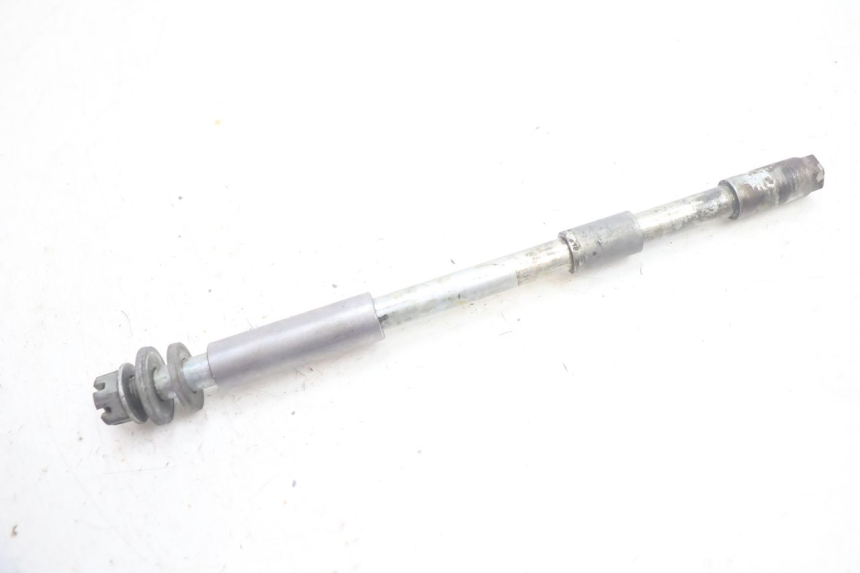 photo de REAR WHEEL AXLE YAMAHA XV VIRAGO 535 (1988 - 2004) - Component detail