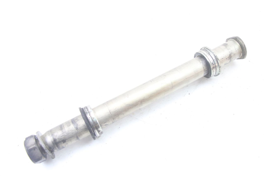 photo de REAR WHEEL AXLE YAMAHA FZ6 FAZER S2 600 (2007 - 2011) - Component detail