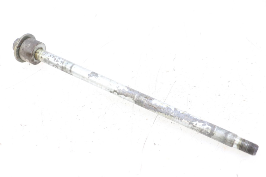 photo de REAR WHEEL AXLE YAMAHA XVS DRAG STAR DRAGSTAR 650 (1997 - 2007) - Main view