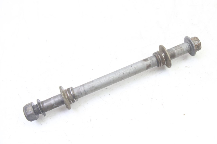 photo de REAR WHEEL AXLE YAMAHA YZ 85 (2022 - 2025) - Component detail
