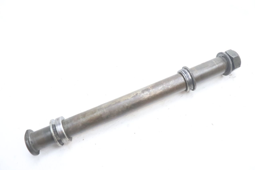 photo de REAR WHEEL AXLE YAMAHA YZF R GENESIS 750 (1993 - 1998) - Main view