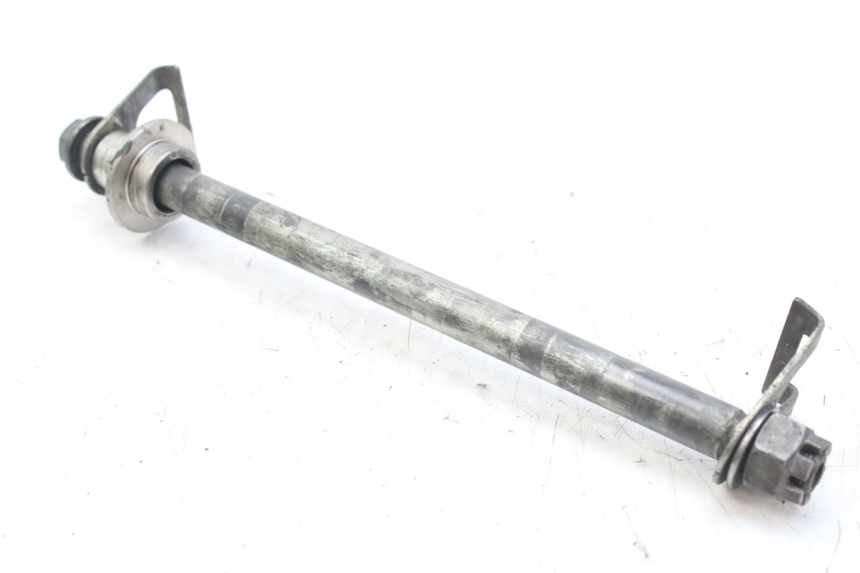 photo de REAR WHEEL AXLE KAWASAKI ZX-6R ZX6R 600 (1995 - 1997) - Component detail
