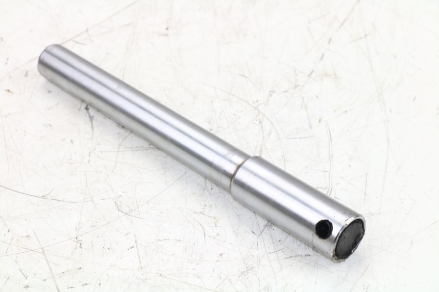 photo de FRONT WHEEL AXLE BMW K LT ABS 1100 (1990 - 1996) - Main view