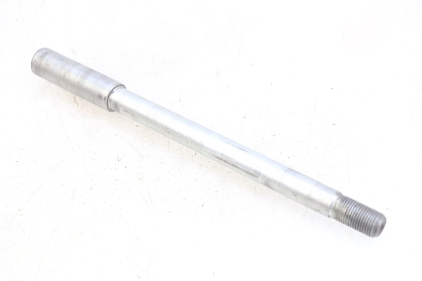 photo de FRONT WHEEL AXLE SUZUKI BURGMAN 650 (2002 - 2004) - Surface and material condition