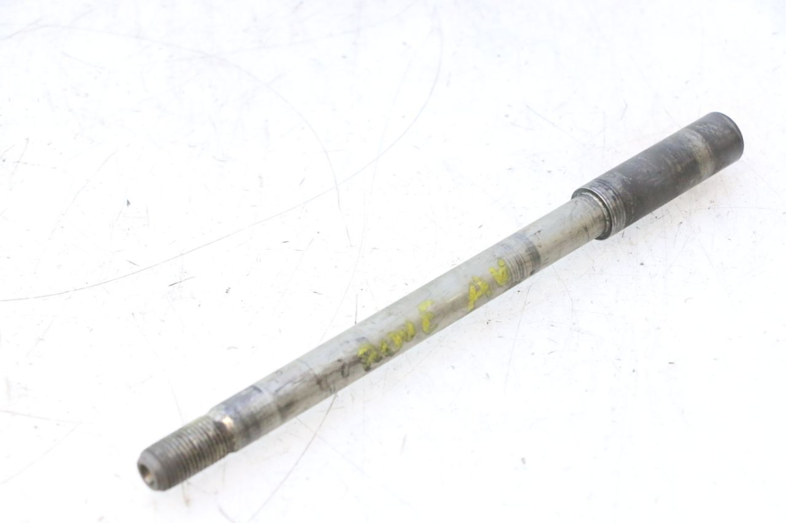 photo de FRONT WHEEL AXLE SUZUKI BURGMAN EXECUTIVE ABS 650 (2006 - 2012) - Product overview