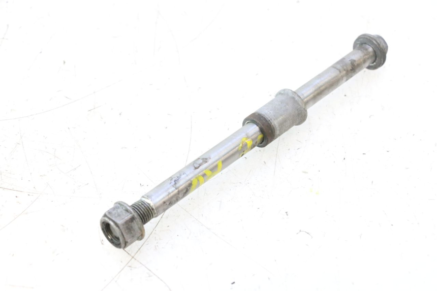 photo de FRONT WHEEL AXLE HONDA CB TWO FIFTY 250 (1991 - 2002) - Main view