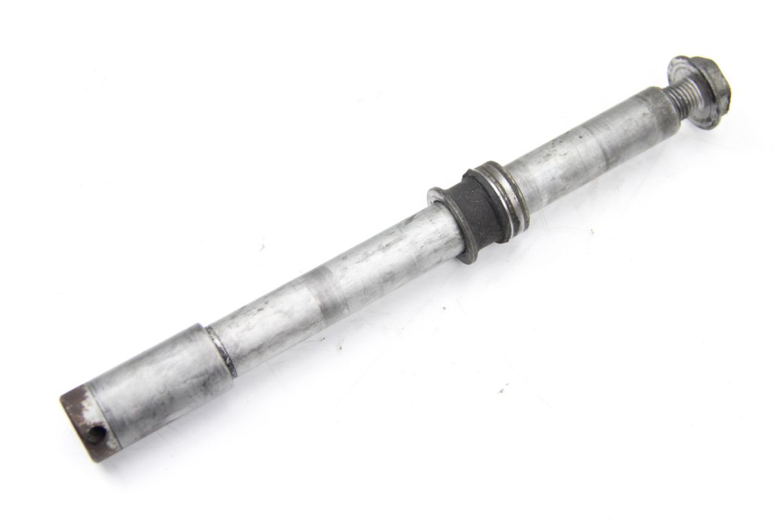 photo de FRONT WHEEL AXLE HONDA CBR F SC21 1000 (1986 - 1992) - Component detail