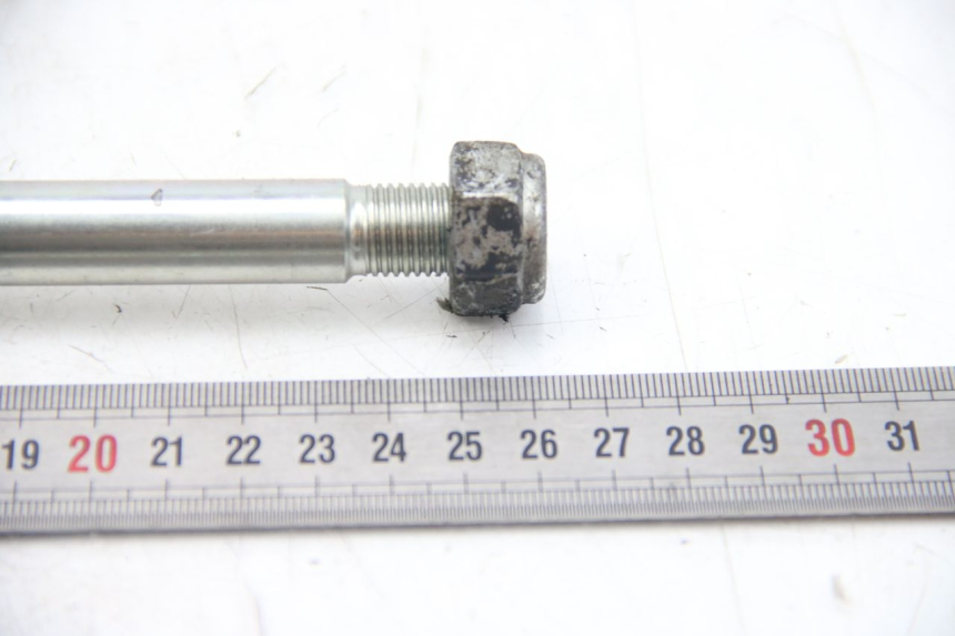 photo de FRONT WHEEL AXLE PEUGEOT CITYSTAR 50 (2013 - 2017) - Product overview