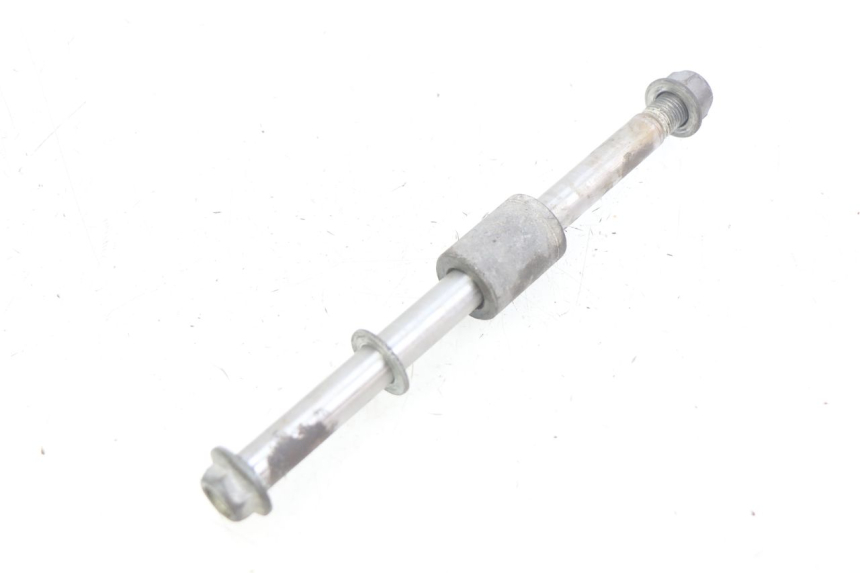 photo de FRONT WHEEL AXLE HONDA CM 125 (1983 - 2003) - Main view