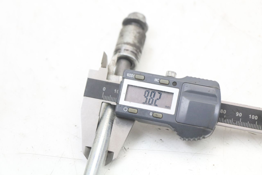 photo de FRONT WHEEL AXLE LONGJIA DIGITA 4T 50 (2019 - 2022) - Alternative perspective