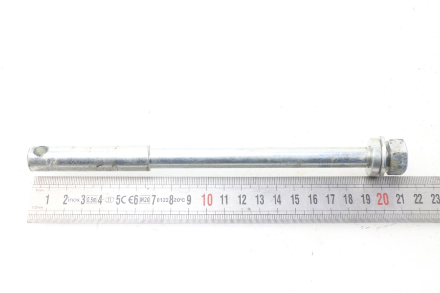 photo de FRONT WHEEL AXLE DERBI DIRT BOY 4T 50 - Surface and material condition