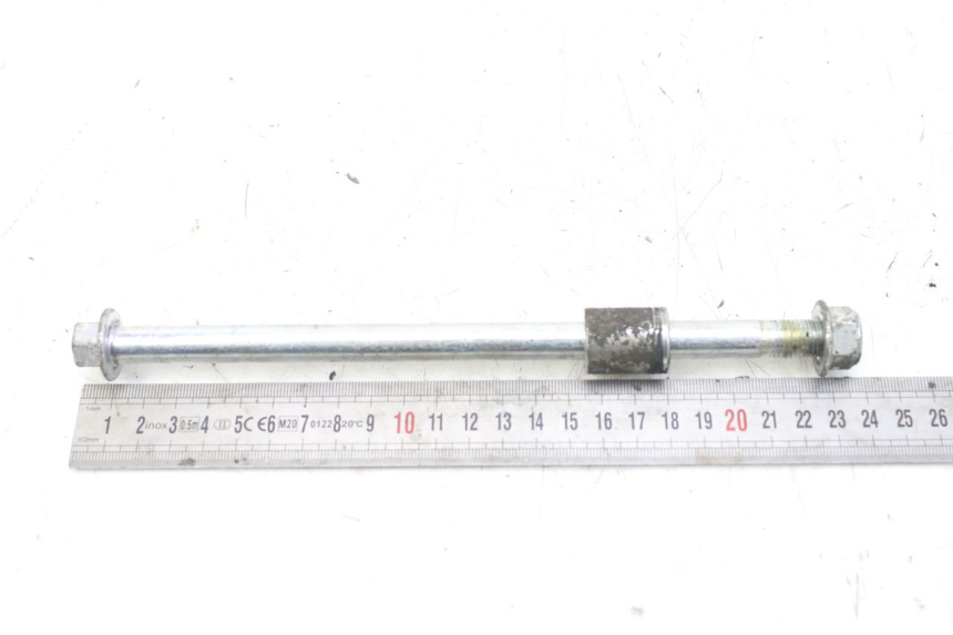 photo de FRONT WHEEL AXLE WAYSCRAL E-SPEED 1 (2022 - 2024) - Technical close-up