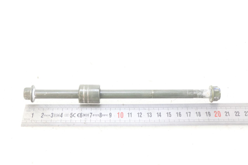 photo de FRONT WHEEL AXLE JM MOTORS EVOLIS 4T 50 (2018 - 2022) - Zoom on usage condition