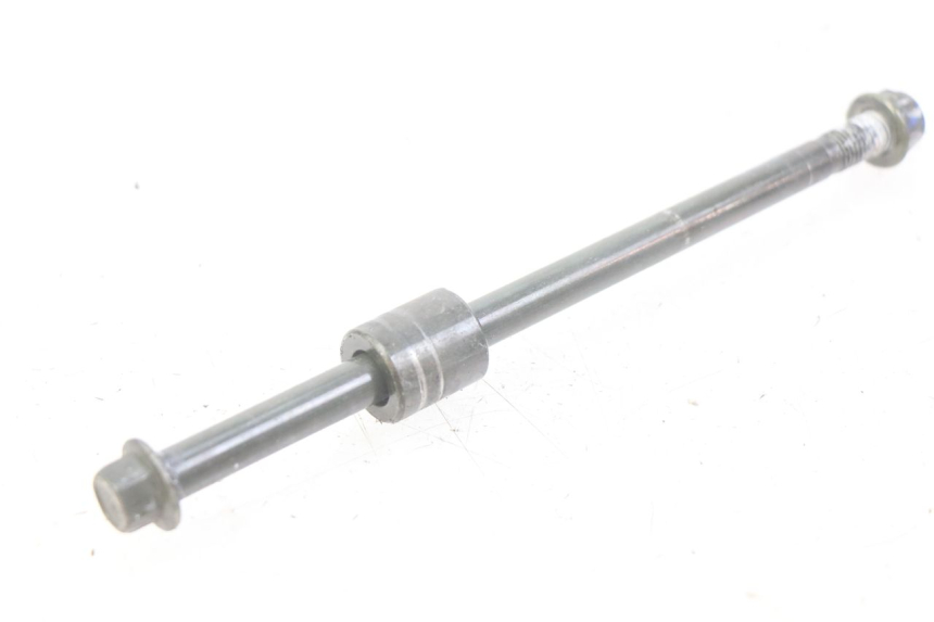 photo de FRONT WHEEL AXLE JM MOTORS EVOLIS 4T 50 (2018 - 2022) - Alternative perspective