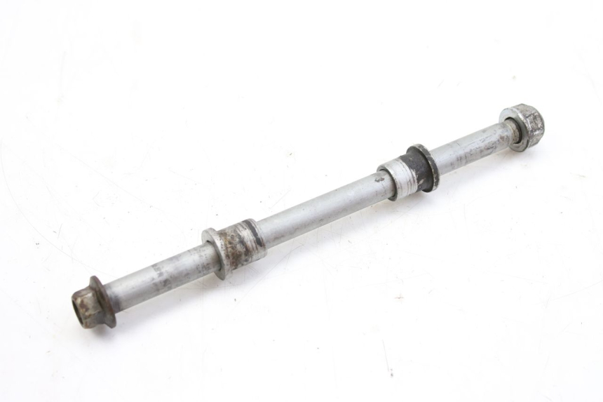 photo de FRONT WHEEL AXLE HONDA FES S-WING SWING ABS 125 (2007 - 2015) - Component detail
