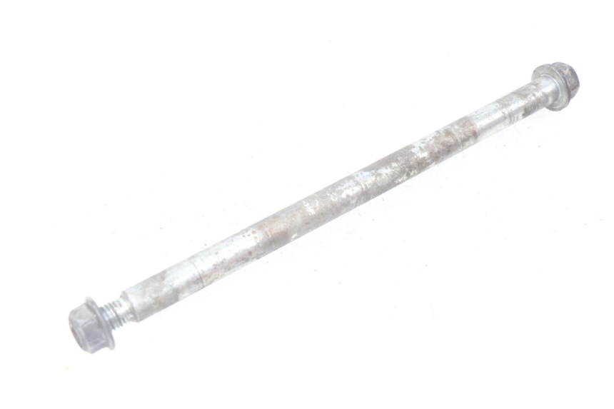 photo de FRONT WHEEL AXLE PIAGGIO FLY 125 (2005 - 2012) - Technical close-up