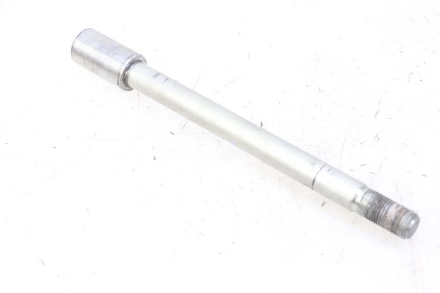 photo de FRONT WHEEL AXLE HONDA FORZA ABS 300 (2013 - 2017) - Main view