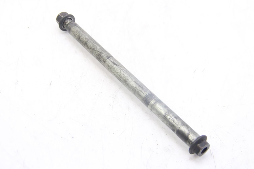 photo de FRONT WHEEL AXLE SUZUKI GSX-F GSX  F 1100 (1988 - 1994) - Component detail