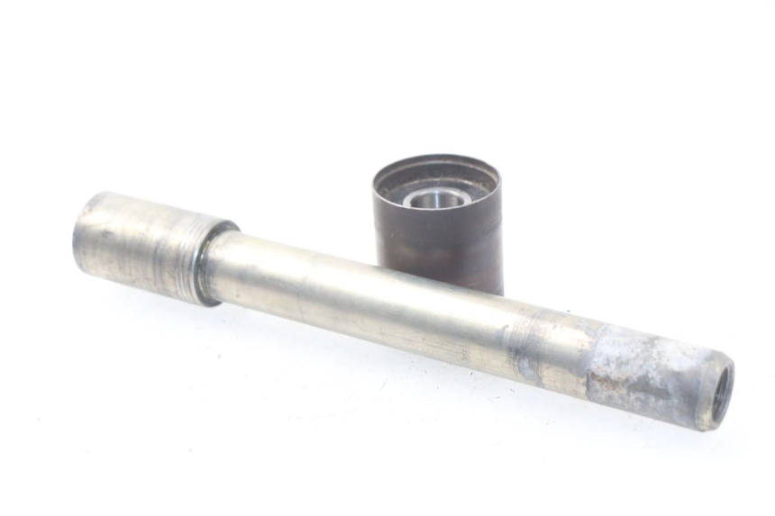 photo de FRONT WHEEL AXLE SUZUKI GSX-R GSXR 600 (2008 - 2010) - Checked used part