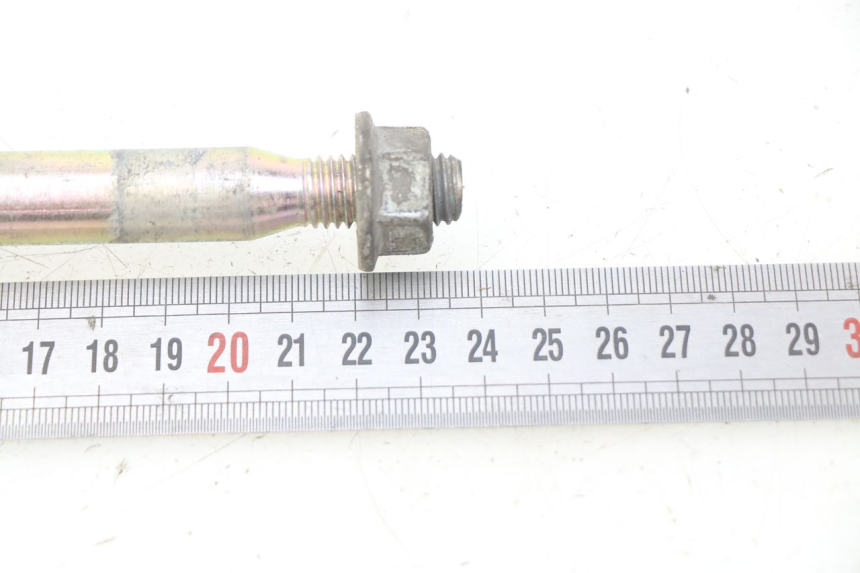 photo de FRONT WHEEL AXLE PIAGGIO LIBERTY IGET 4T 50 (2015 - 2020) - Component detail