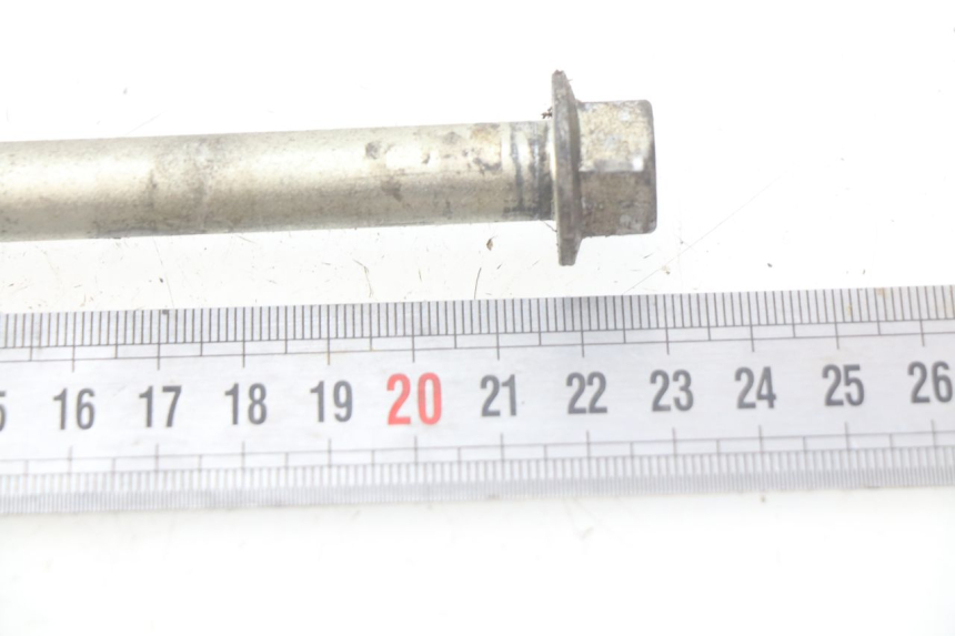 photo de FRONT WHEEL AXLE PEUGEOT LUDIX 50 (2005 - 2007) - Component detail