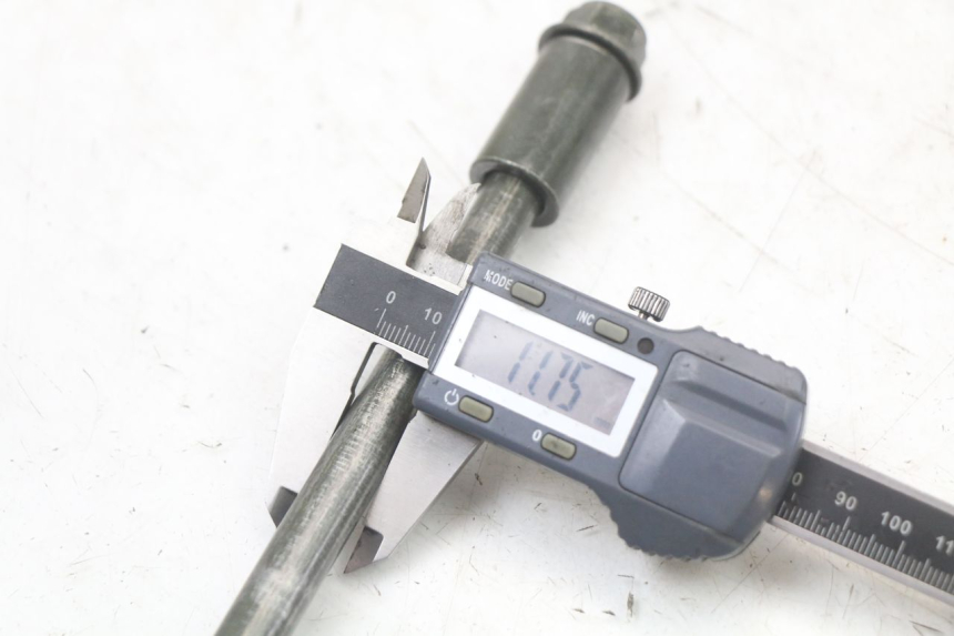 photo de FRONT WHEEL AXLE MASH LEGEND'R 4T 50 (2021 - 2025) - Technical close-up