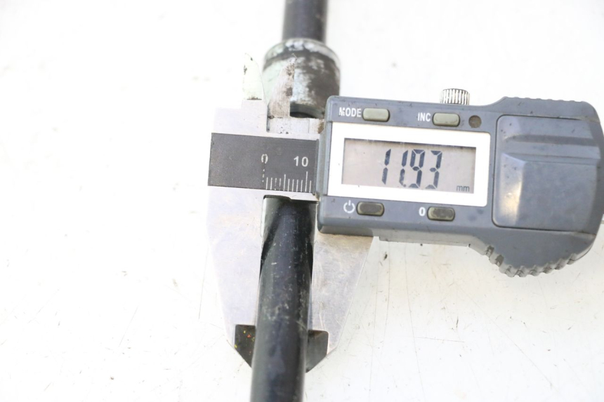 photo de FRONT WHEEL AXLE KYMCO LIKE 4T 50 (2019 - 2025) - Component detail