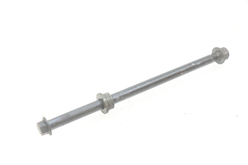 photo de FRONT WHEEL AXLE SYM ORBIT 2 2T 50 (2008 - 2018) - Technical close-up