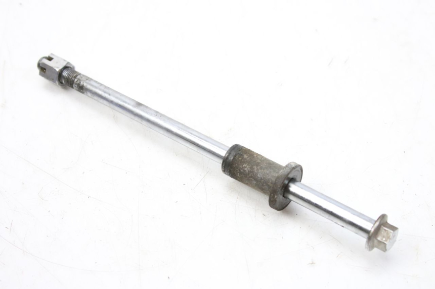 photo de FRONT WHEEL AXLE KEEWAY OUTLOOK 125 (2007 - 2013) - Main view