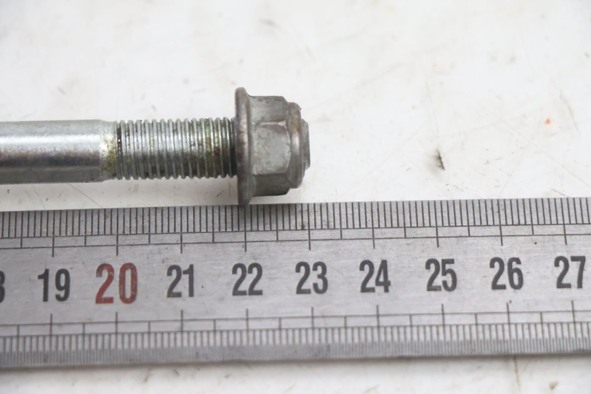 photo de FRONT WHEEL AXLE LAZIO RENO 50 (2016 - 2021) - Alternative perspective