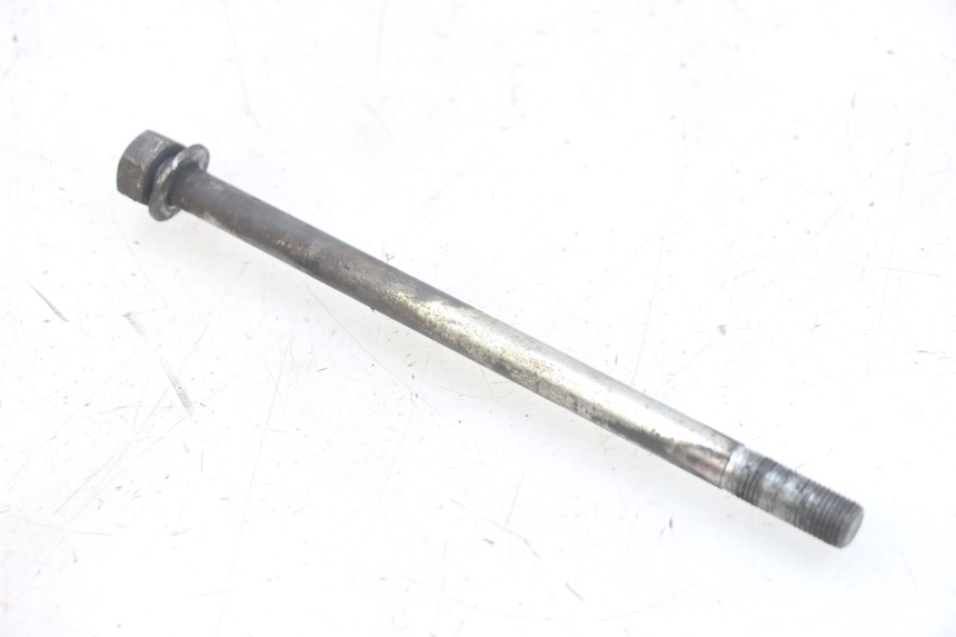 photo de FRONT WHEEL AXLE GILERA RK 50 (1996 - 1999) - Technical close-up