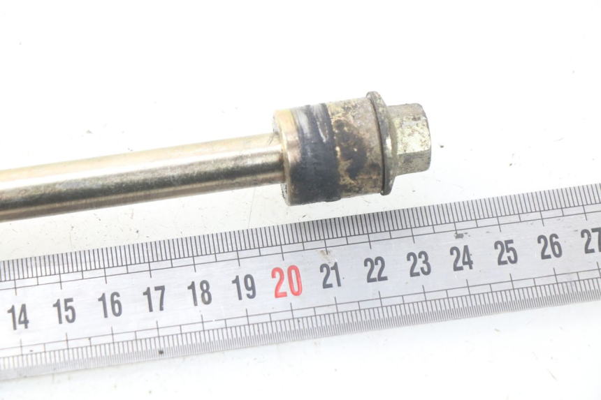 photo de FRONT WHEEL AXLE TNT MOTOR ROMA 12' 2T 50 (2007 - 2018) - Component detail