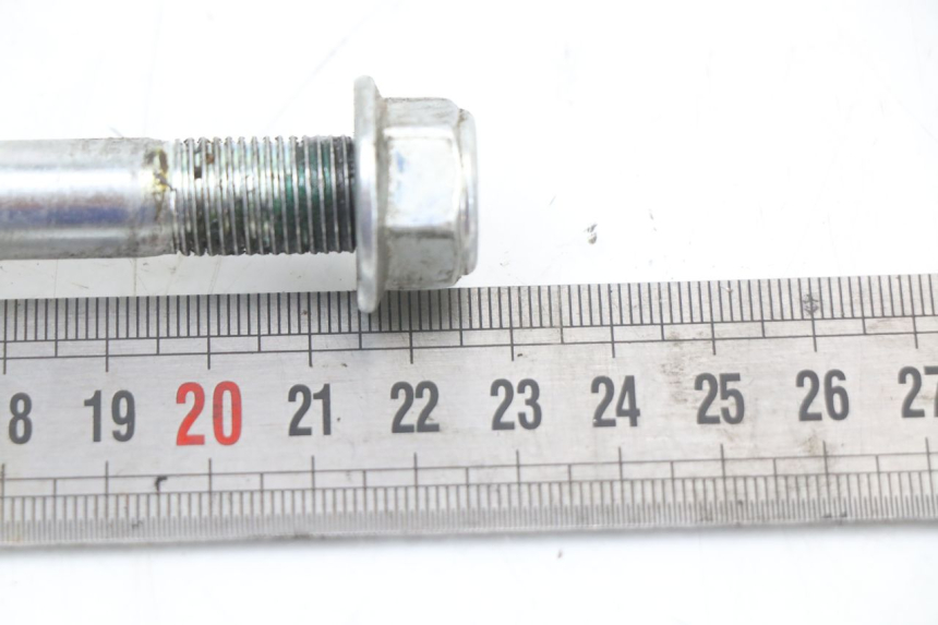 photo de FRONT WHEEL AXLE JM MOTORS SANTANA 50 (2014 - 2023) - Zoom on usage condition