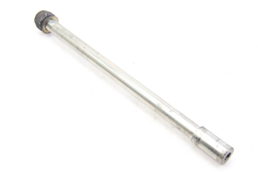 photo de FRONT WHEEL AXLE PEUGEOT SATELIS 125 (2006 - 2009) - Component detail