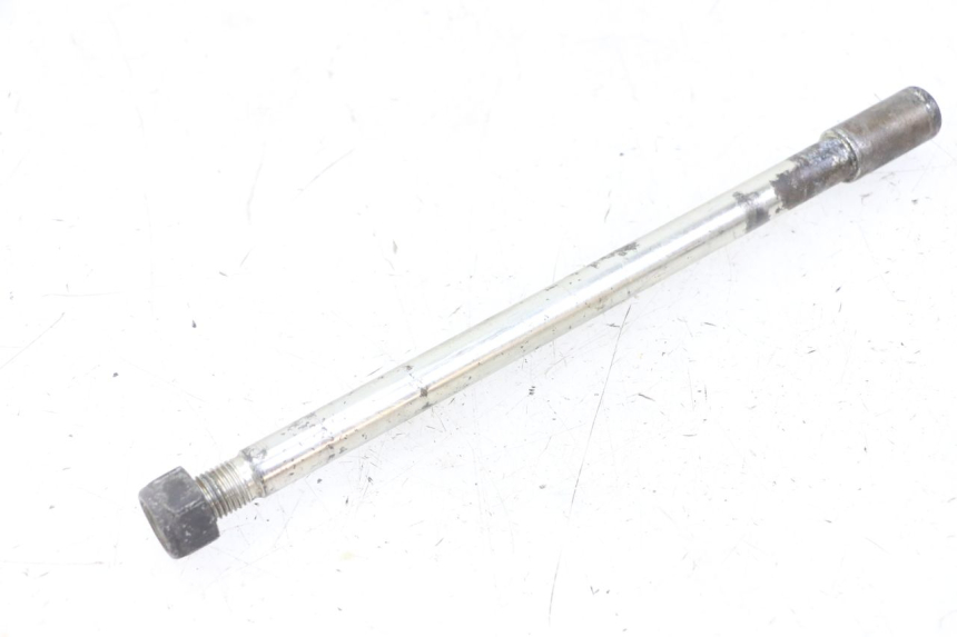 photo de FRONT WHEEL AXLE PEUGEOT SATELIS 125 (2013 - 2018) - Main view