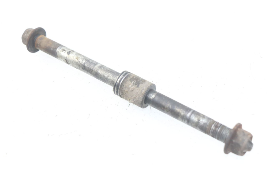 photo de FRONT WHEEL AXLE PEUGEOT SC 50 (1988 - 1992) - Technical close-up