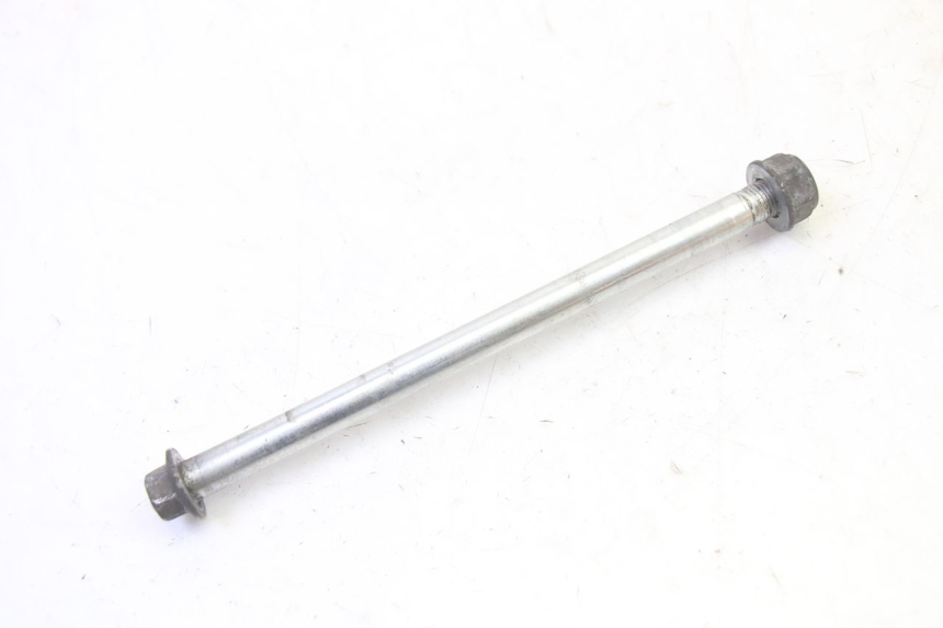 photo de FRONT WHEEL AXLE HONDA SCV LEAD 100 (2003 - 2007) - Main view