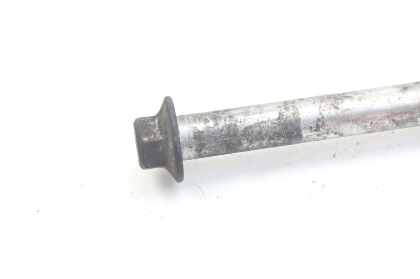 photo de FRONT WHEEL AXLE MBK SKYCRUISER 125 (2006 - 2009) - Alternative perspective