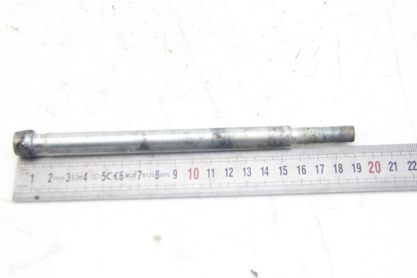 photo de FRONT WHEEL AXLE JAWA STELLA BABETTA 134 50 - Component detail