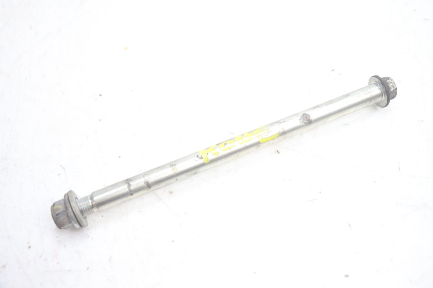 photo de FRONT WHEEL AXLE PEUGEOT STREETZONE NAKED 2T 50 (2014 - 2018) - Component detail