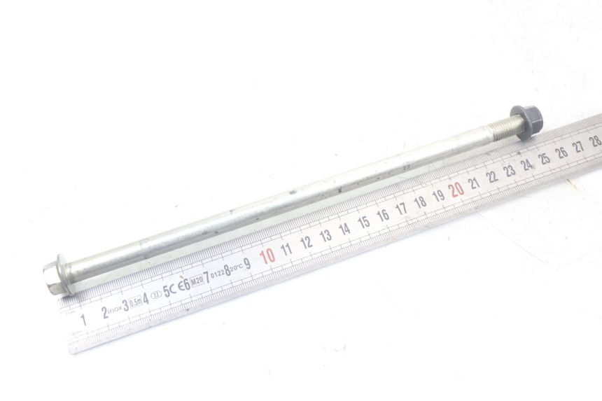 photo de FRONT WHEEL AXLE MBK STUNT NAKED 50 (2004 - 2018) - Component detail