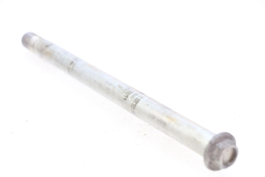 photo de FRONT WHEEL AXLE SUZUKI SV N 650 (1999 - 2002) - Zoom on usage condition