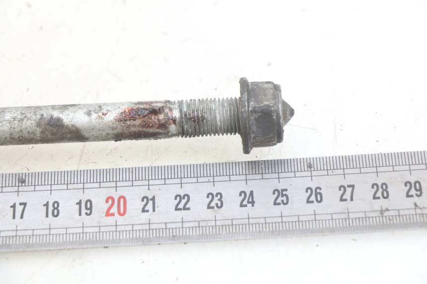photo de FRONT WHEEL AXLE PEUGEOT SV 125 (1991 - 1994) - Component detail
