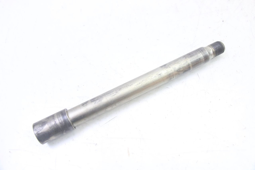 photo de FRONT WHEEL AXLE YAMAHA TDM ABS 900 (2002 - 2014) - Main view