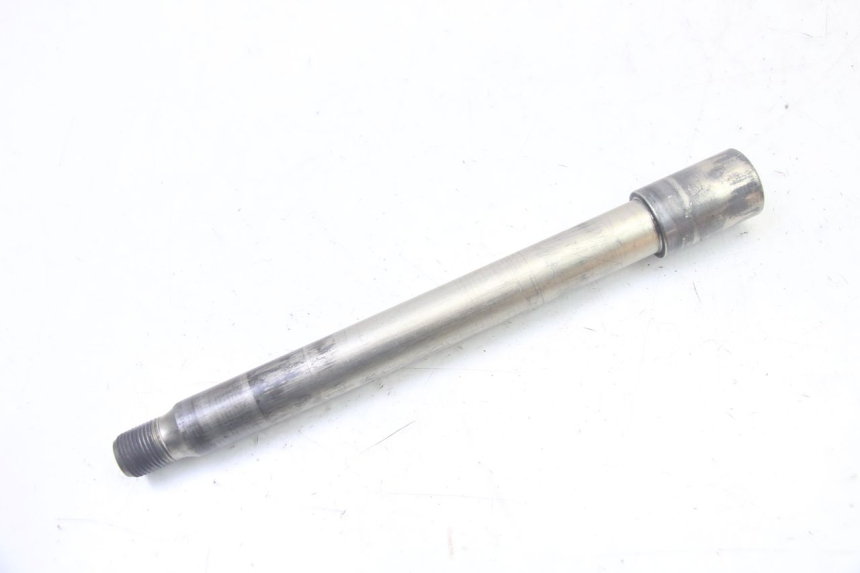 photo de FRONT WHEEL AXLE YAMAHA TDM ABS 900 (2002 - 2014) - Component detail