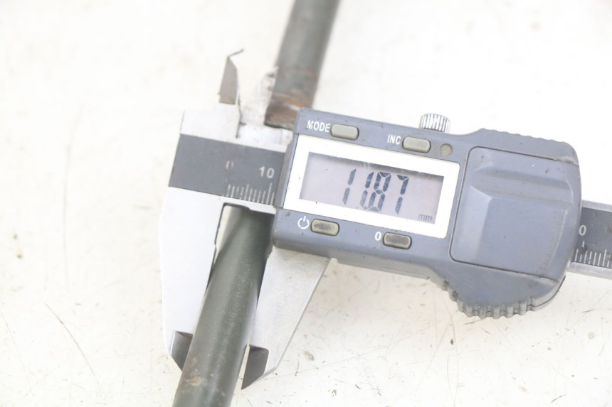 photo de FRONT WHEEL AXLE PEUGEOT TWEET 4T 50 (2018 - 2022) - Component detail