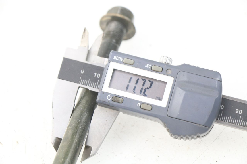 photo de FRONT WHEEL AXLE EUROCKA VIRTUALITY GT 4T 50 (2011 - 2017) - Alternative perspective