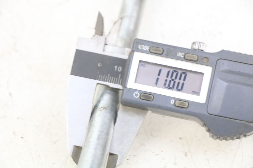 photo de FRONT WHEEL AXLE SYM X-PRO 4T 50 (2014 - 2021) - Component detail